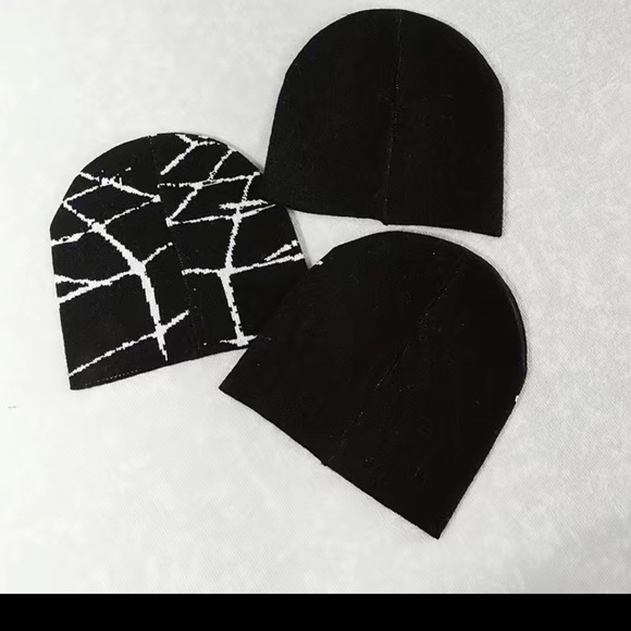 1 pc Spider-Man style beanie (3 styles available) - Picture 4 of 8